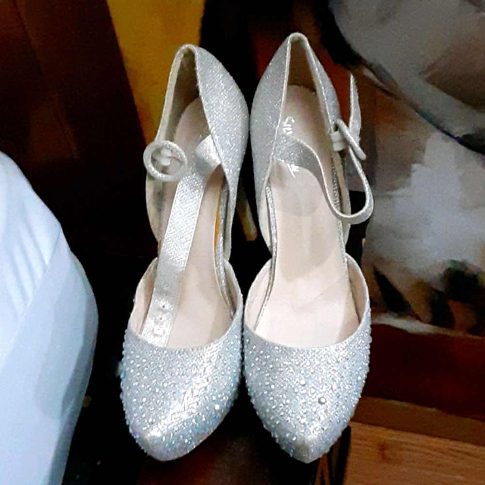 Formal heels